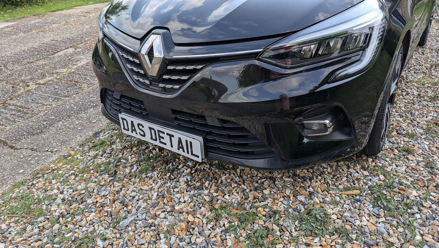 Renault Clio front bumper after detailing in Glinton, Peterborough